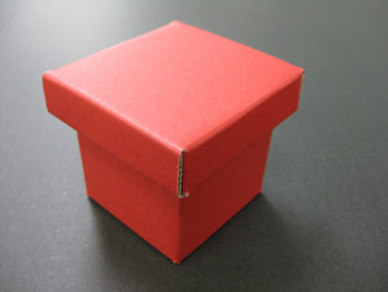 赤い小箱