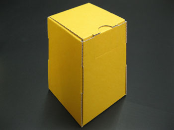 黄ライナーのタワー型梱包箱