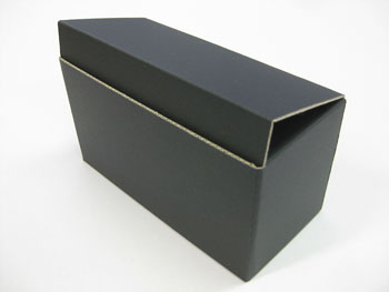 黒いボディーソープ用梱包箱の差込フタ