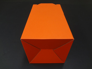 オレンジ色のギフト梱包-底面